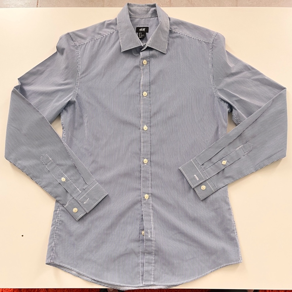 💰4/$25 SALE💰 Striped Dress Shirt